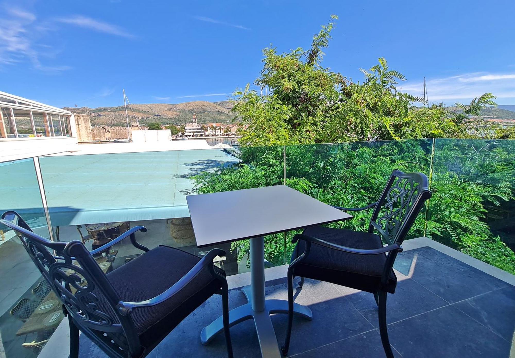 Azzurro Luxury Rooms Trogir Luaran gambar
