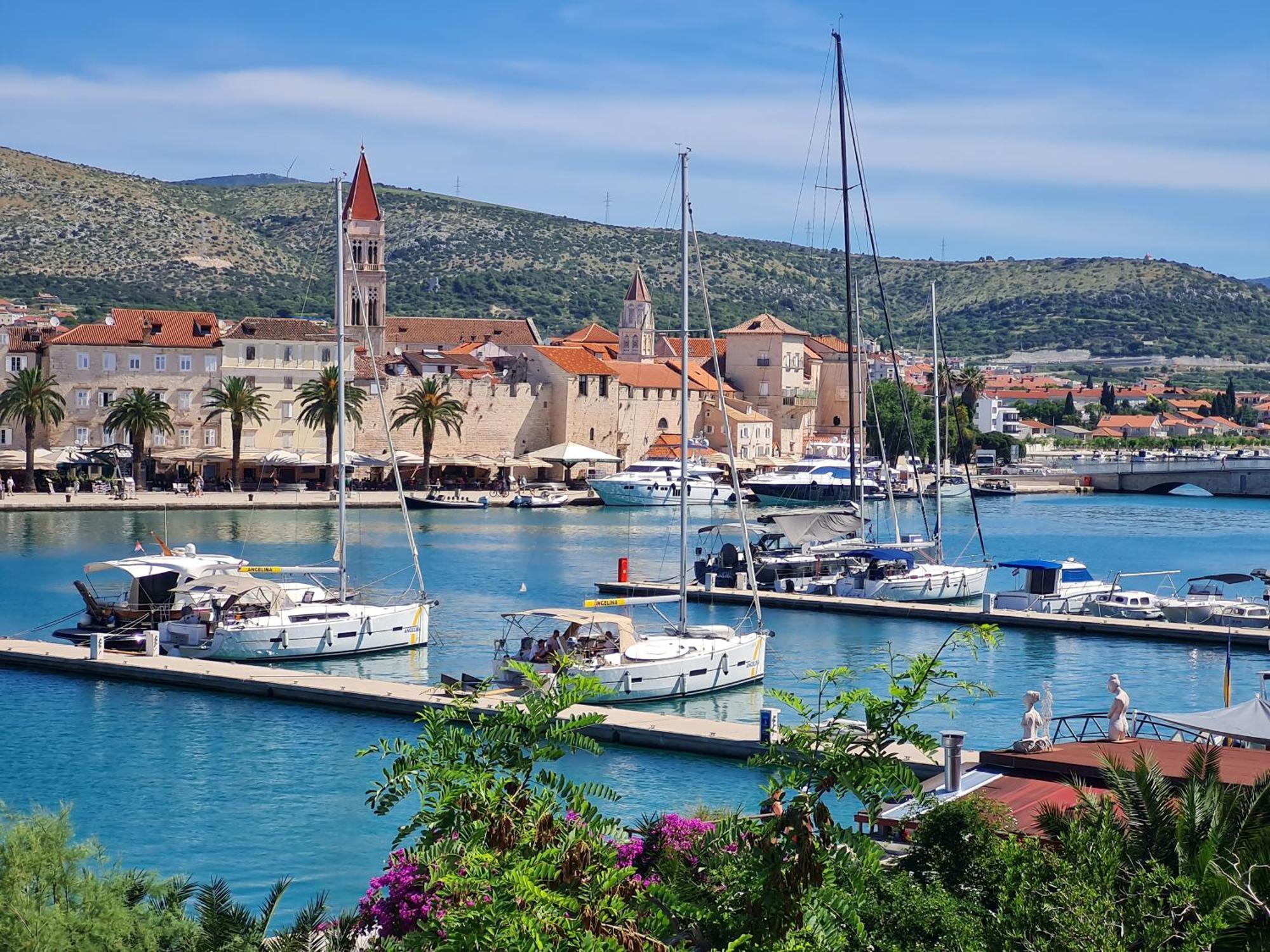 Azzurro Luxury Rooms Trogir Luaran gambar